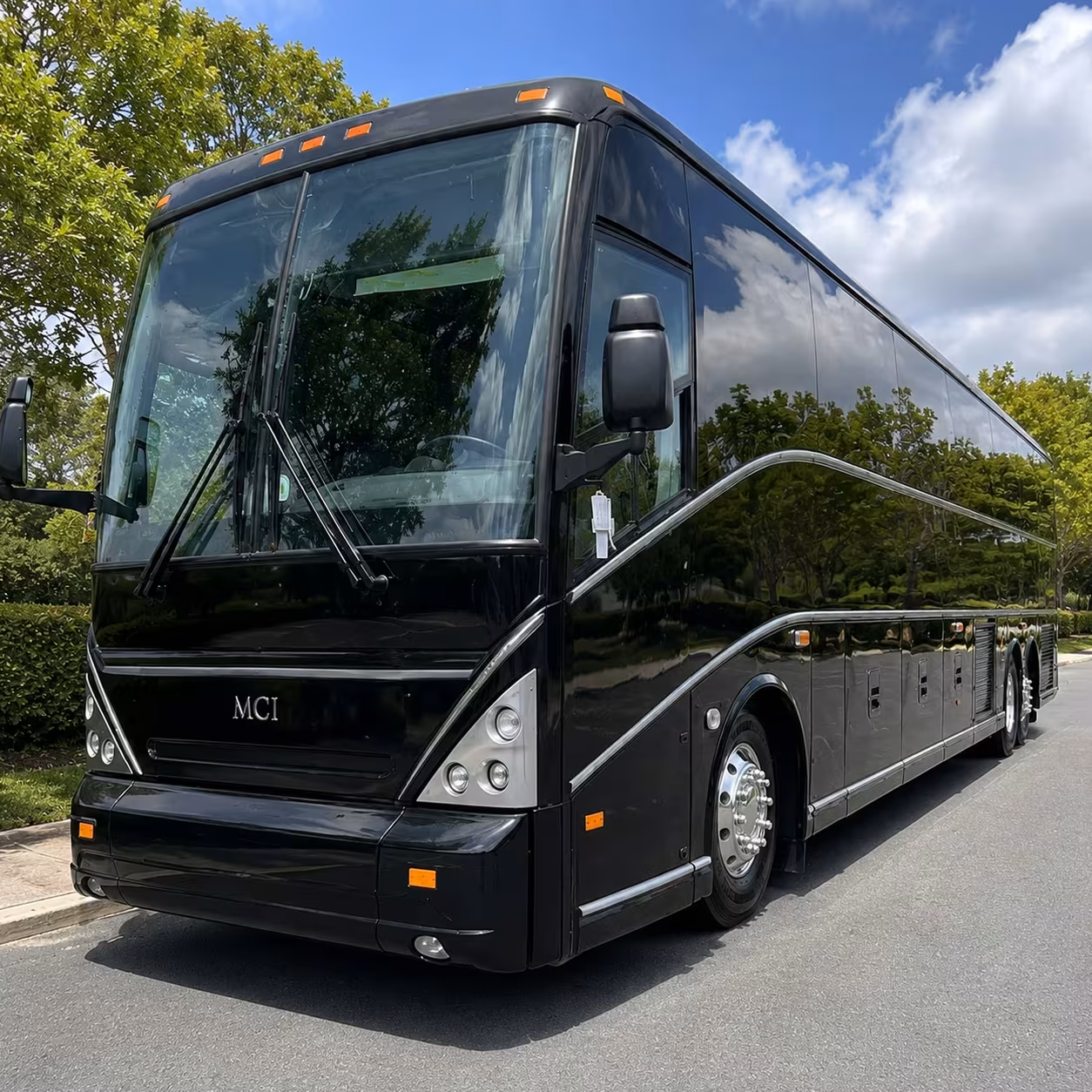 charter bus rentals for msu events and recruiting in east lansing