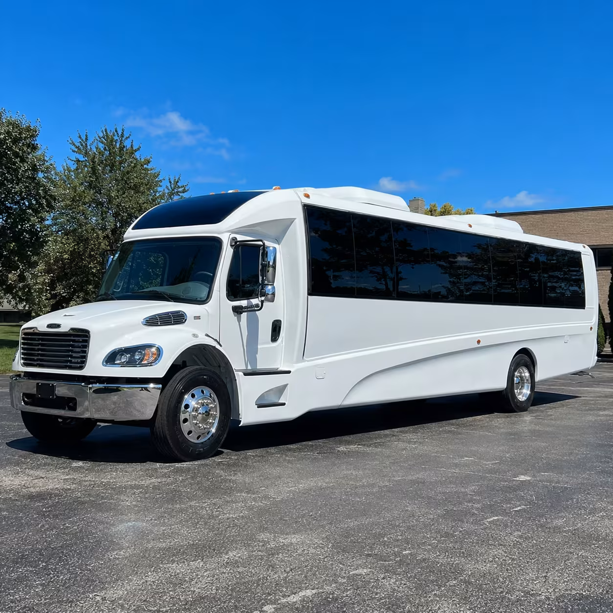 lansing 18 passenger minibus rental