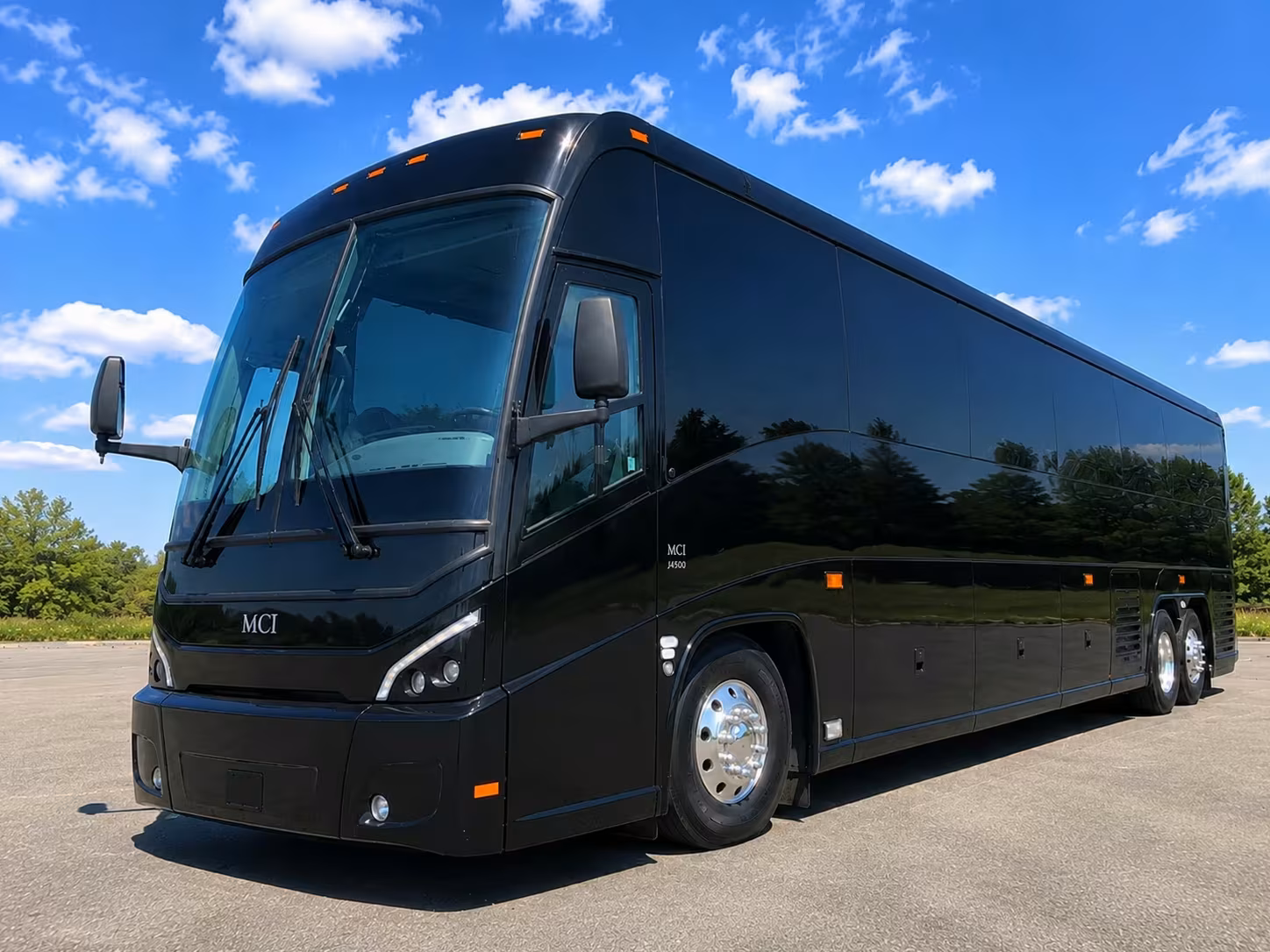lansing charter buses for zoo and nature center field trips
