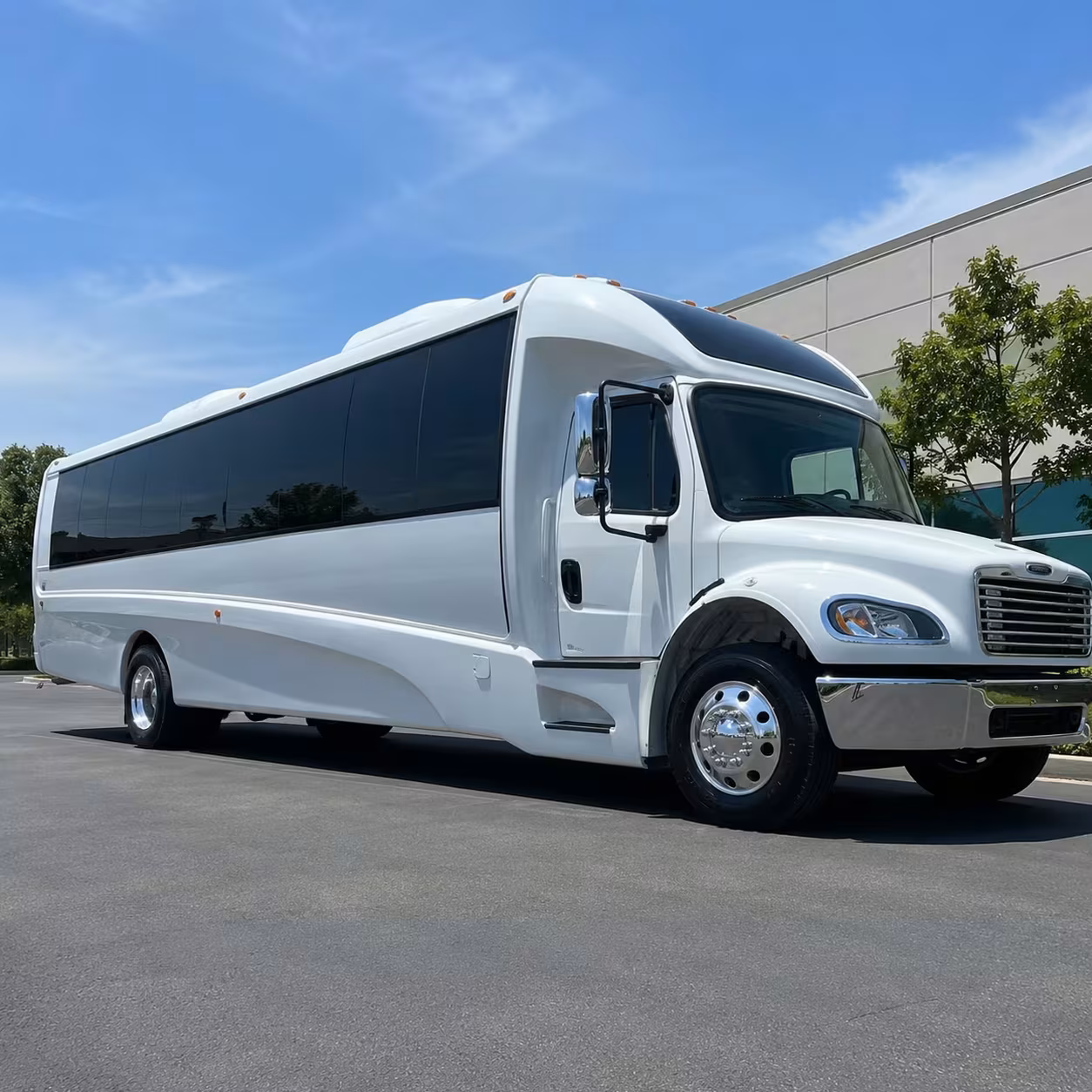 lansing minibus rentals for msu basketball at breslin center