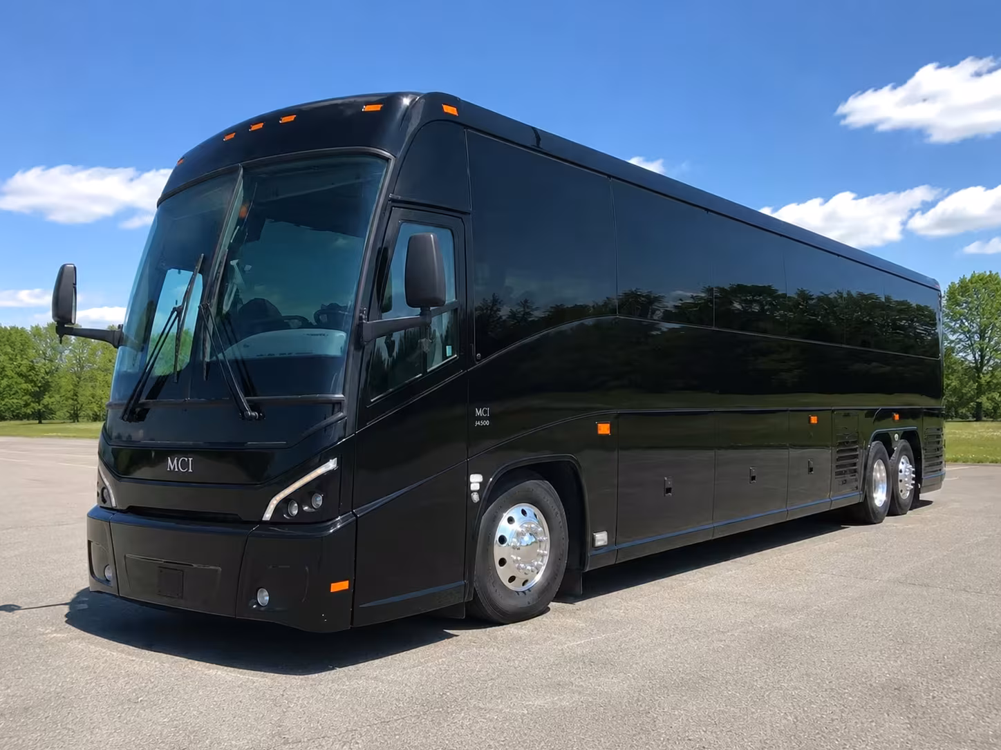 lansing wedding shuttle buses for ceremonies and receptions